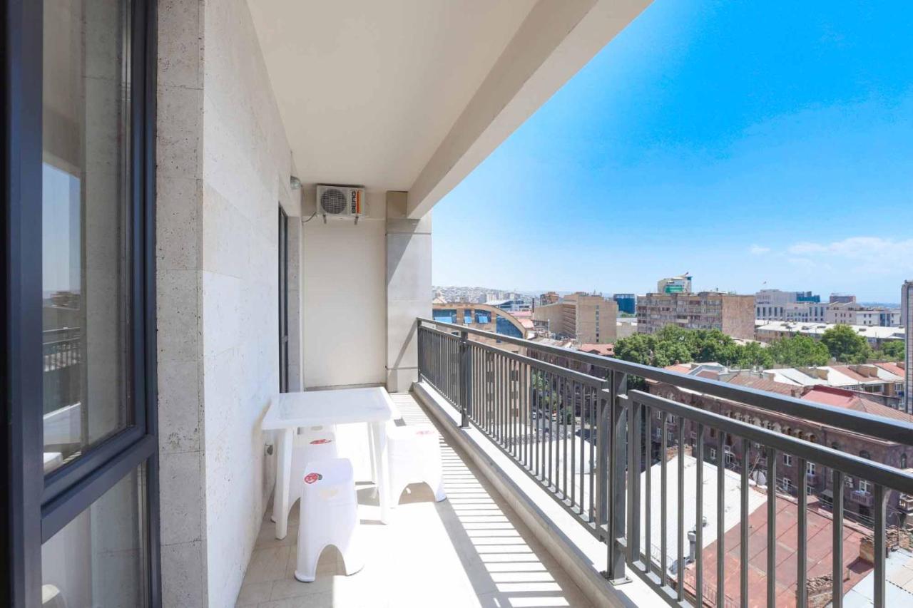Stay Inn-Apartments On Koghbatsi 16 Єреван Екстер'єр фото