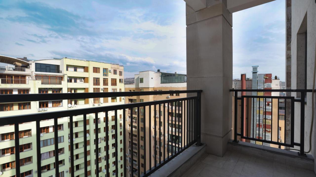 Stay Inn-Apartments On Koghbatsi 16 Єреван Екстер'єр фото
