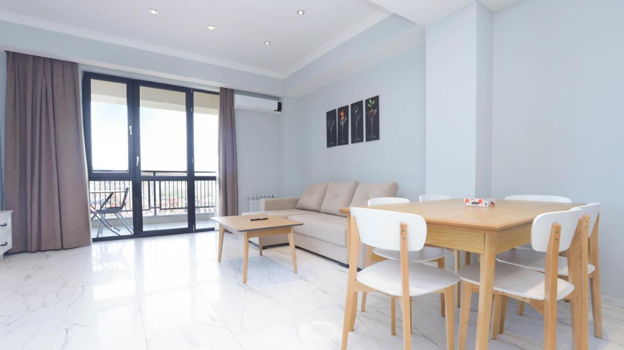 Stay Inn-Apartments On Koghbatsi 16 Єреван Екстер'єр фото