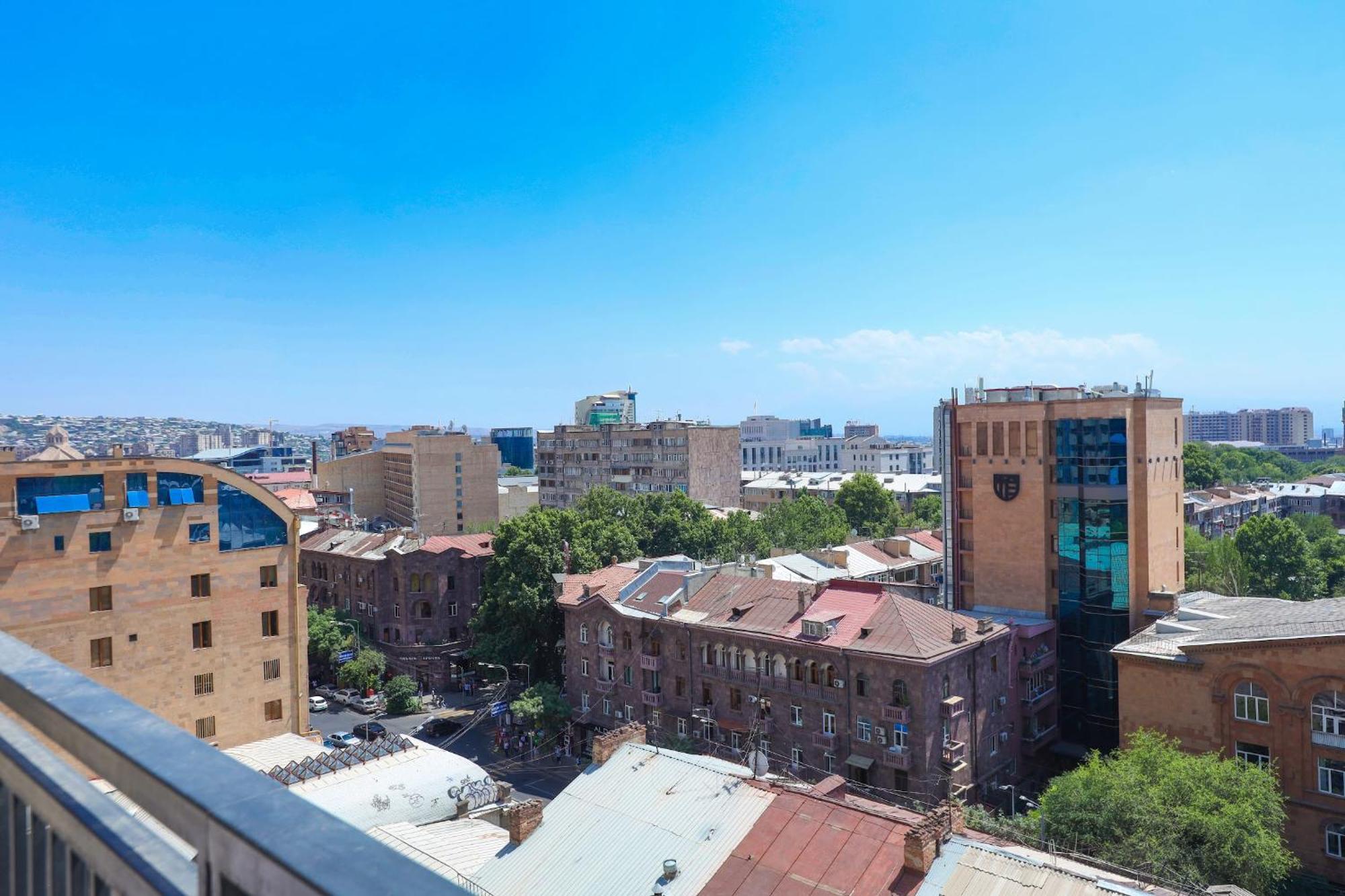 Stay Inn-Apartments On Koghbatsi 16 Єреван Екстер'єр фото